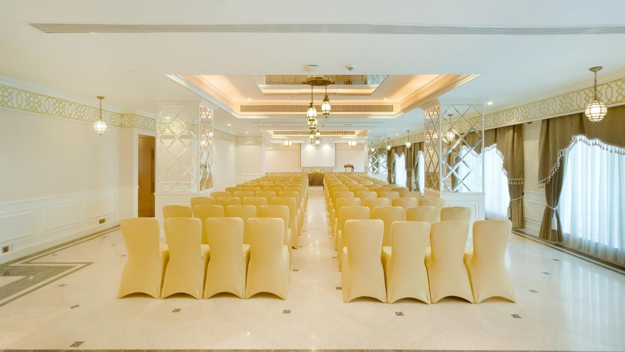 Holiday Inn Dhaka City Centre By Ihg Екстер'єр фото
