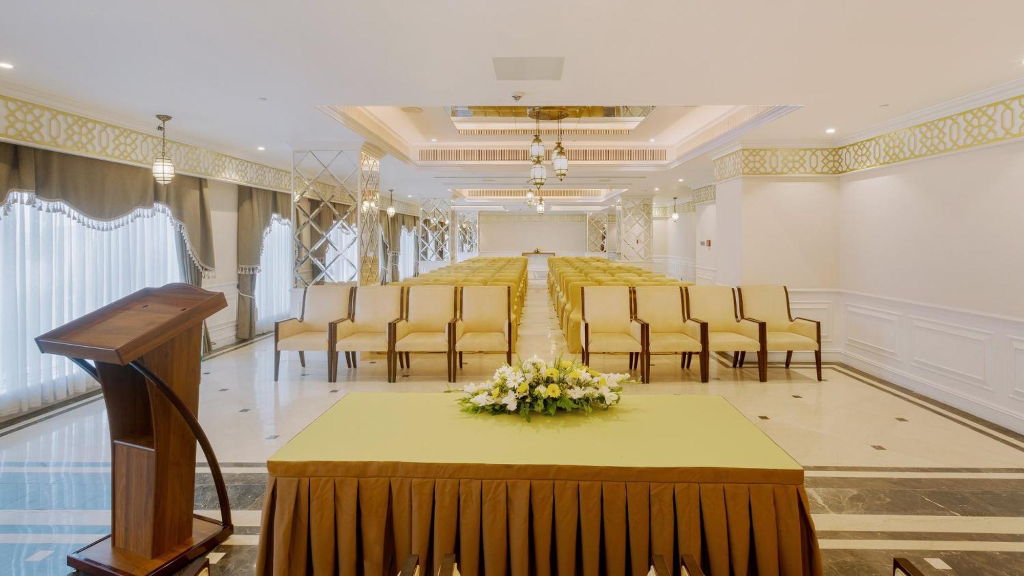 Holiday Inn Dhaka City Centre By Ihg Екстер'єр фото